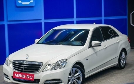 Mercedes-Benz E-Класс, 2012 год, 1 880 000 рублей, 2 фотография