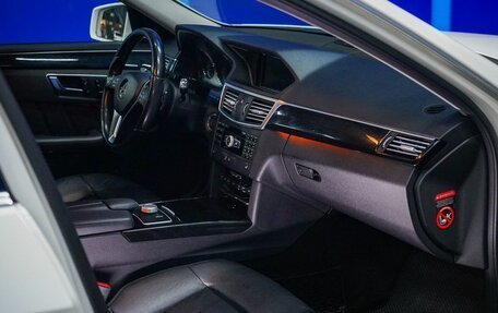 Mercedes-Benz E-Класс, 2012 год, 1 880 000 рублей, 13 фотография