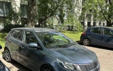 KIA Rio III рестайлинг, 2013 год, 1 000 000 рублей, 3 фотография