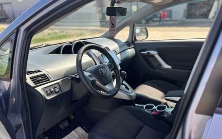 Toyota Verso I, 2011 год, 1 435 000 рублей, 9 фотография