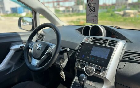 Toyota Verso I, 2011 год, 1 435 000 рублей, 12 фотография