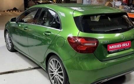 Mercedes-Benz A-Класс, 2015 год, 1 550 000 рублей, 6 фотография