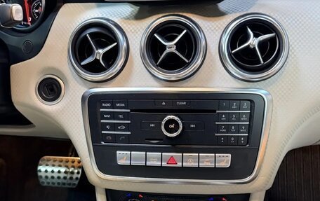 Mercedes-Benz A-Класс, 2015 год, 1 550 000 рублей, 14 фотография
