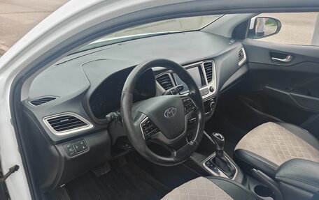 Hyundai Solaris II рестайлинг, 2019 год, 1 650 000 рублей, 8 фотография