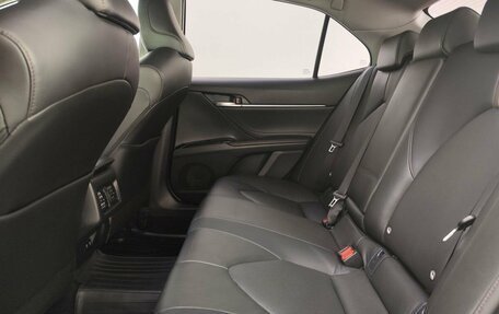 Toyota Camry, 2020 год, 2 520 000 рублей, 15 фотография