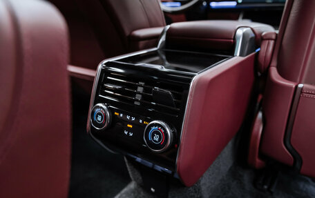Land Rover Range Rover IV рестайлинг, 2026 год, 27 990 000 рублей, 31 фотография