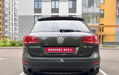 Volkswagen Touareg III, 2012 год, 2 100 000 рублей, 5 фотография