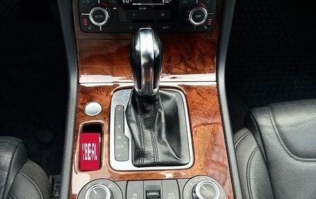 Volkswagen Touareg III, 2012 год, 2 100 000 рублей, 16 фотография