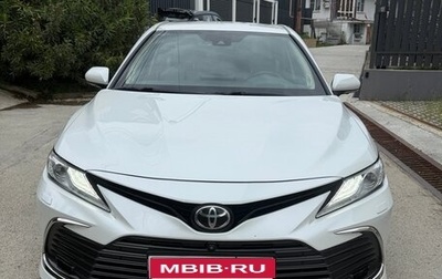 Toyota Camry, 2021 год, 3 550 000 рублей, 1 фотография