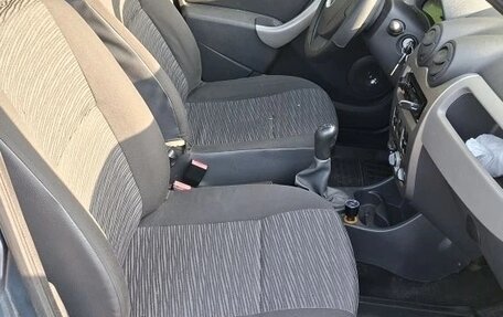 Renault Logan I, 2010 год, 370 000 рублей, 2 фотография