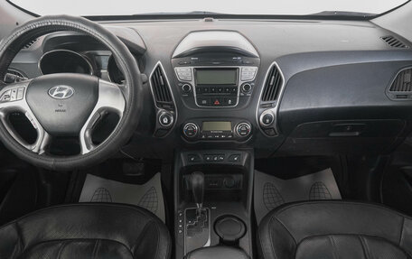 Hyundai Tucson III, 2010 год, 1 379 000 рублей, 14 фотография