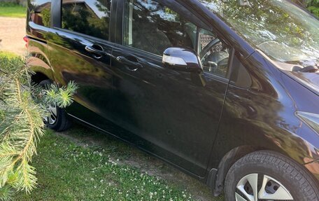 Honda Freed I, 2010 год, 880 000 рублей, 17 фотография
