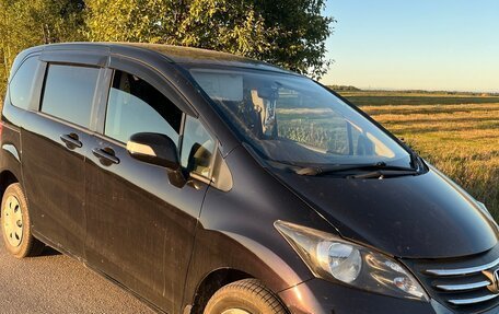 Honda Freed I, 2010 год, 880 000 рублей, 11 фотография