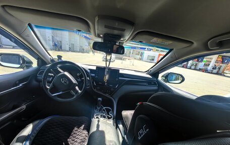 Toyota Camry, 2021 год, 3 500 000 рублей, 4 фотография