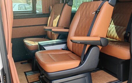 Volkswagen Multivan T6 рестайлинг, 2021 год, 8 900 000 рублей, 16 фотография