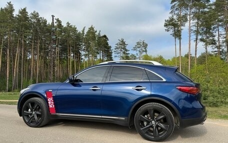 Infiniti QX70, 2014 год, 1 800 000 рублей, 5 фотография