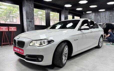 BMW 5 серия, 2016 год, 2 500 000 рублей, 2 фотография