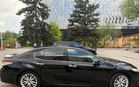Toyota Camry, 2018 год, 3 150 000 рублей, 1 фотография