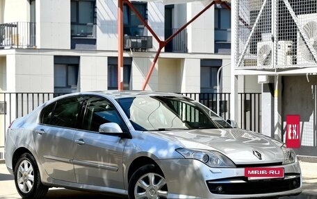 Renault Laguna III рестайлинг, 2008 год, 680 000 рублей, 3 фотография