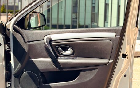 Renault Laguna III рестайлинг, 2008 год, 680 000 рублей, 18 фотография
