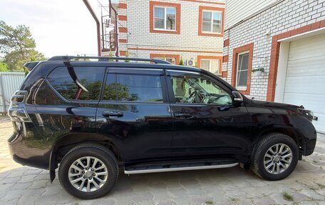 Toyota Land Cruiser Prado 150 рестайлинг 2, 2017 год, 3 500 000 рублей, 5 фотография