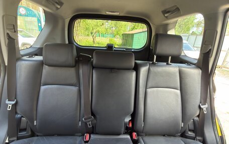 Toyota Land Cruiser Prado 150 рестайлинг 2, 2017 год, 3 500 000 рублей, 11 фотография