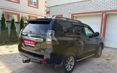 Toyota Land Cruiser Prado 150 рестайлинг 2, 2017 год, 3 500 000 рублей, 4 фотография