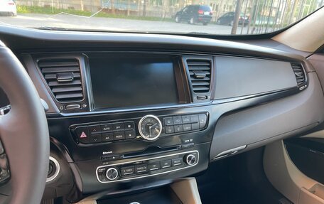 KIA Quoris I, 2013 год, 1 850 000 рублей, 9 фотография