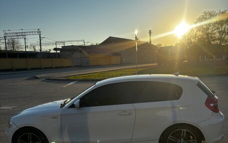 BMW 1 серия, 2010 год, 950 000 рублей, 10 фотография