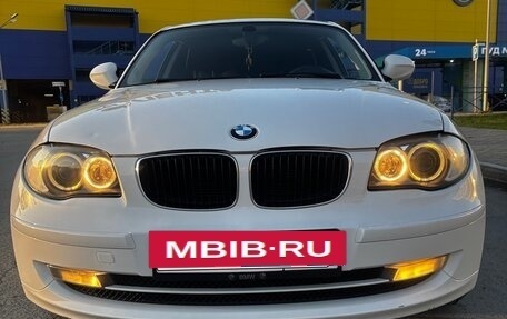 BMW 1 серия, 2010 год, 950 000 рублей, 21 фотография