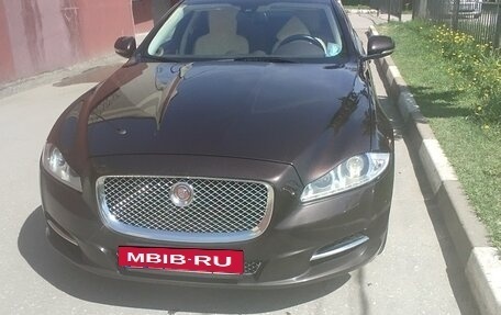 Jaguar XJ IV (X351), 2015 год, 2 600 000 рублей, 5 фотография