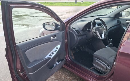 Hyundai Solaris II рестайлинг, 2013 год, 919 000 рублей, 13 фотография