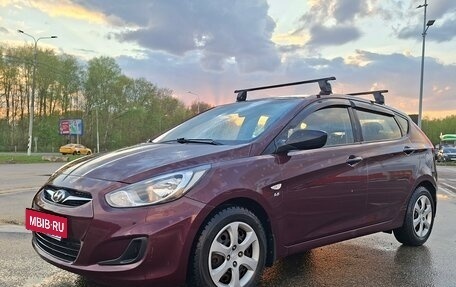 Hyundai Solaris II рестайлинг, 2013 год, 919 000 рублей, 2 фотография