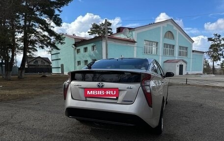 Toyota Prius IV XW50, 2016 год, 1 600 000 рублей, 3 фотография