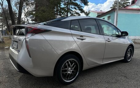 Toyota Prius IV XW50, 2016 год, 1 600 000 рублей, 16 фотография