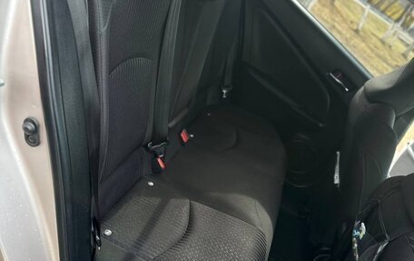 Toyota Prius IV XW50, 2016 год, 1 600 000 рублей, 23 фотография