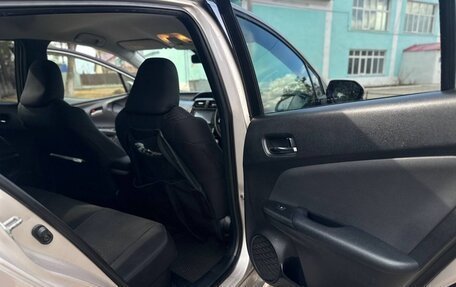 Toyota Prius IV XW50, 2016 год, 1 600 000 рублей, 33 фотография