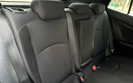 Toyota Prius IV XW50, 2016 год, 1 600 000 рублей, 25 фотография