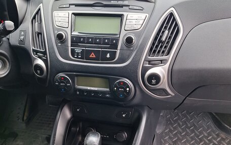 Hyundai ix35 I рестайлинг, 2010 год, 1 270 000 рублей, 13 фотография