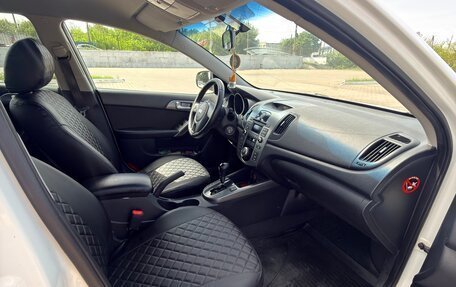 KIA Cerato III, 2010 год, 700 000 рублей, 6 фотография