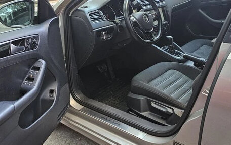 Volkswagen Jetta VI, 2016 год, 1 500 000 рублей, 10 фотография