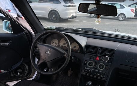 Mercedes-Benz C-Класс, 1998 год, 230 000 рублей, 8 фотография