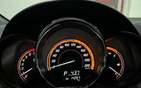 Toyota Yaris XP150 рестайлинг, 2023 год, 1 400 000 рублей, 8 фотография