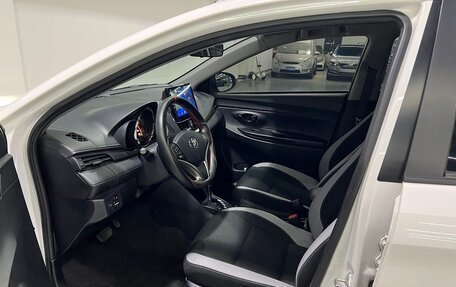 Toyota Yaris XP150 рестайлинг, 2023 год, 1 400 000 рублей, 5 фотография