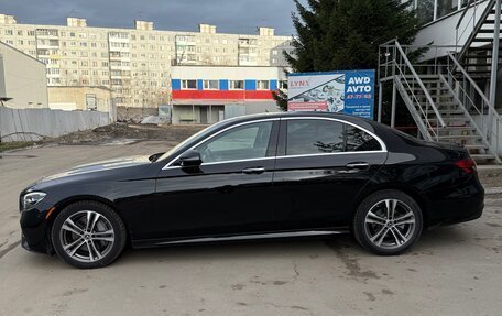 Mercedes-Benz E-Класс, 2020 год, 3 900 000 рублей, 4 фотография