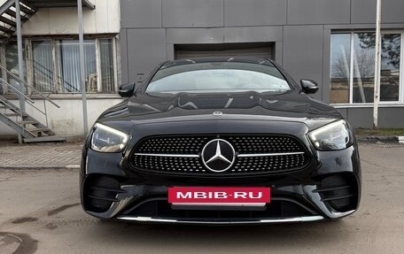 Mercedes-Benz E-Класс, 2020 год, 3 900 000 рублей, 2 фотография