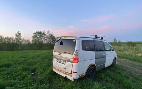 Nissan Serena II, 2001 год, 250 000 рублей, 3 фотография