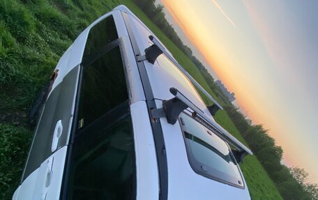 Nissan Serena II, 2001 год, 250 000 рублей, 6 фотография
