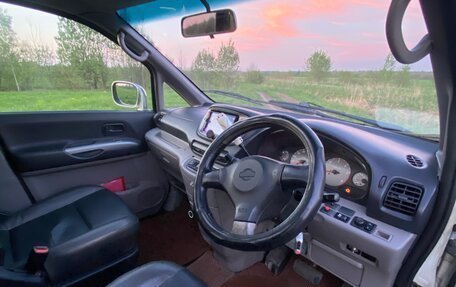 Nissan Serena II, 2001 год, 250 000 рублей, 16 фотография