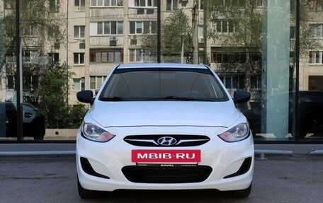 Hyundai Solaris II рестайлинг, 2013 год, 930 000 рублей, 2 фотография